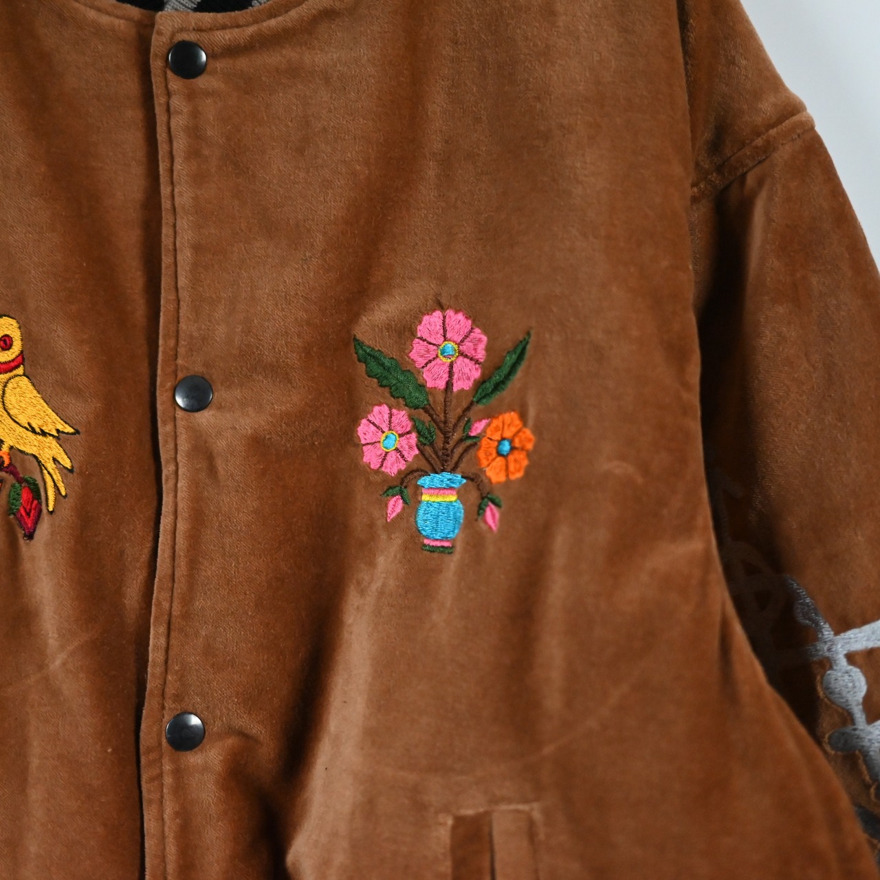 Leh / Embroidery SKA Reversible Blouson (キャメル表側)
