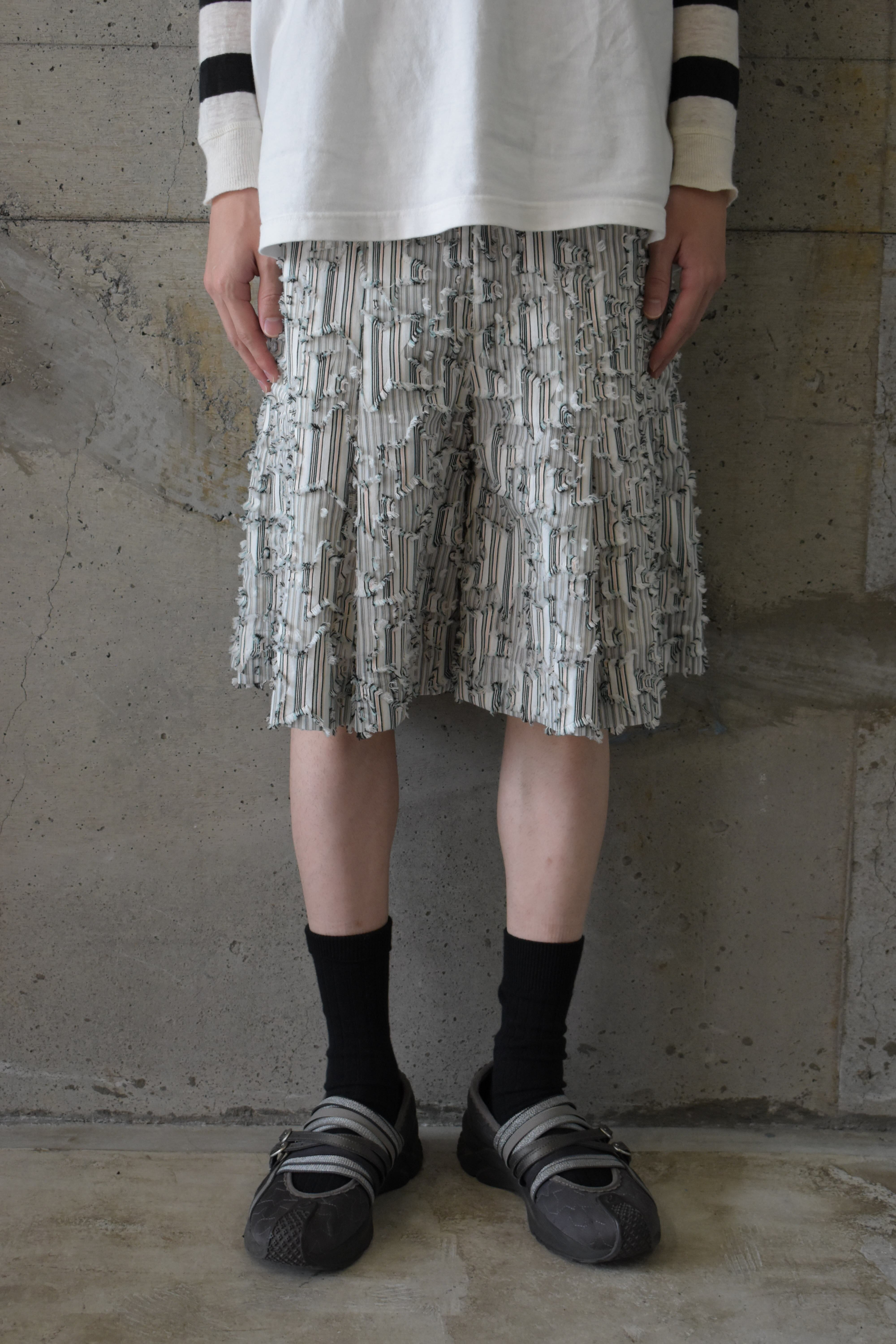 Star patch flared shorts
