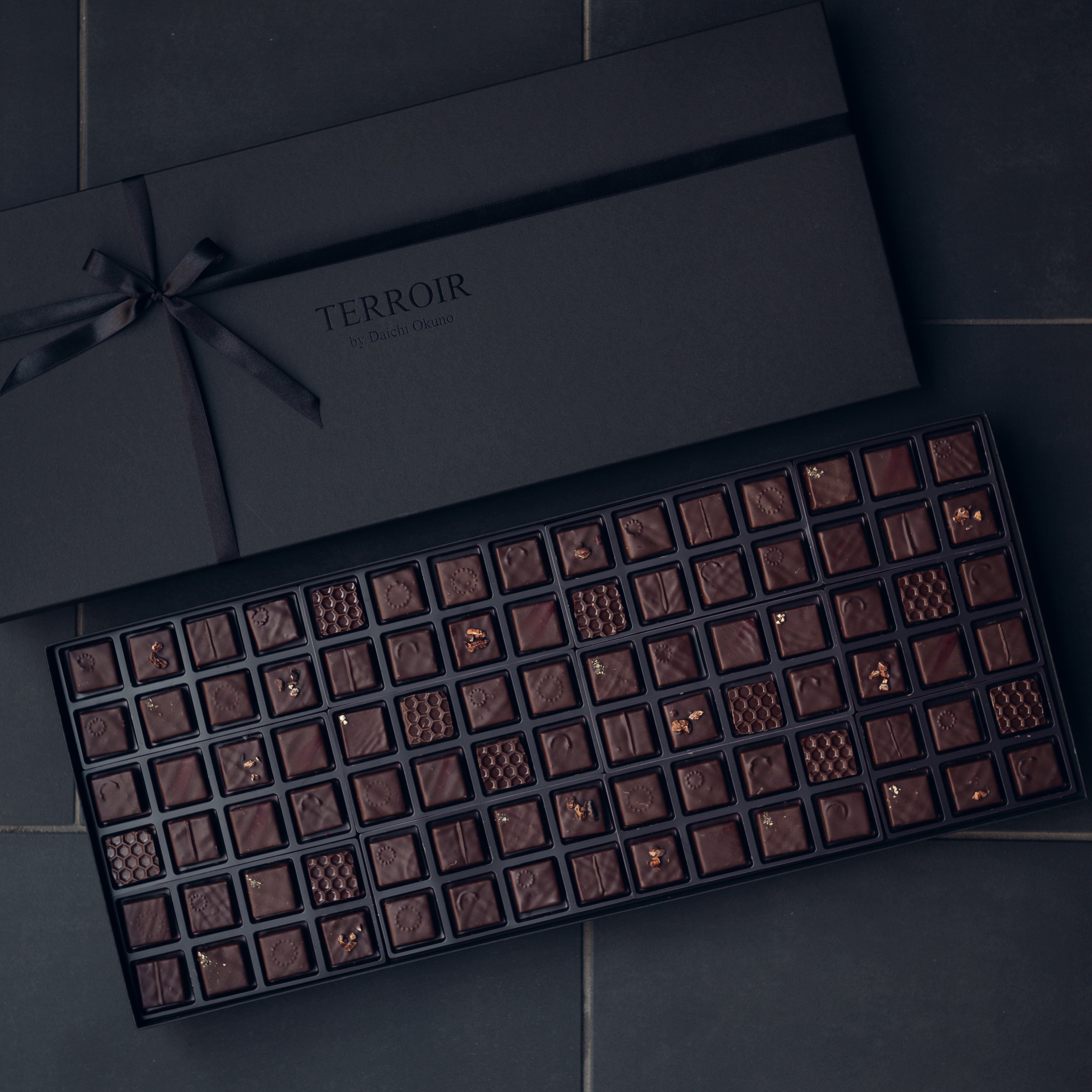 ボンボンショコラ90個入り | TERROIR by Daichi Okuno