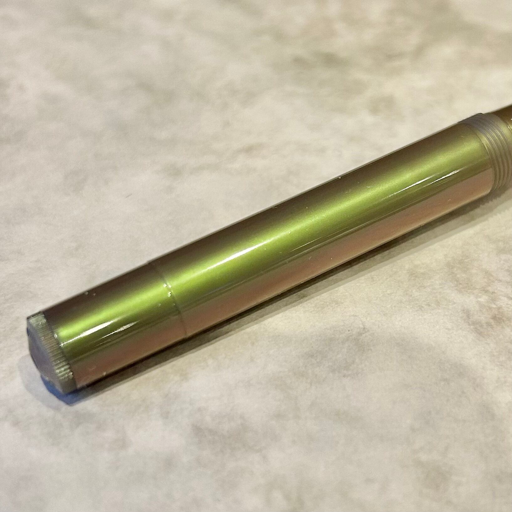 カヴェコ 「ルナースポーツ 万年筆 （シャドウグリーン）」 | ペンネ