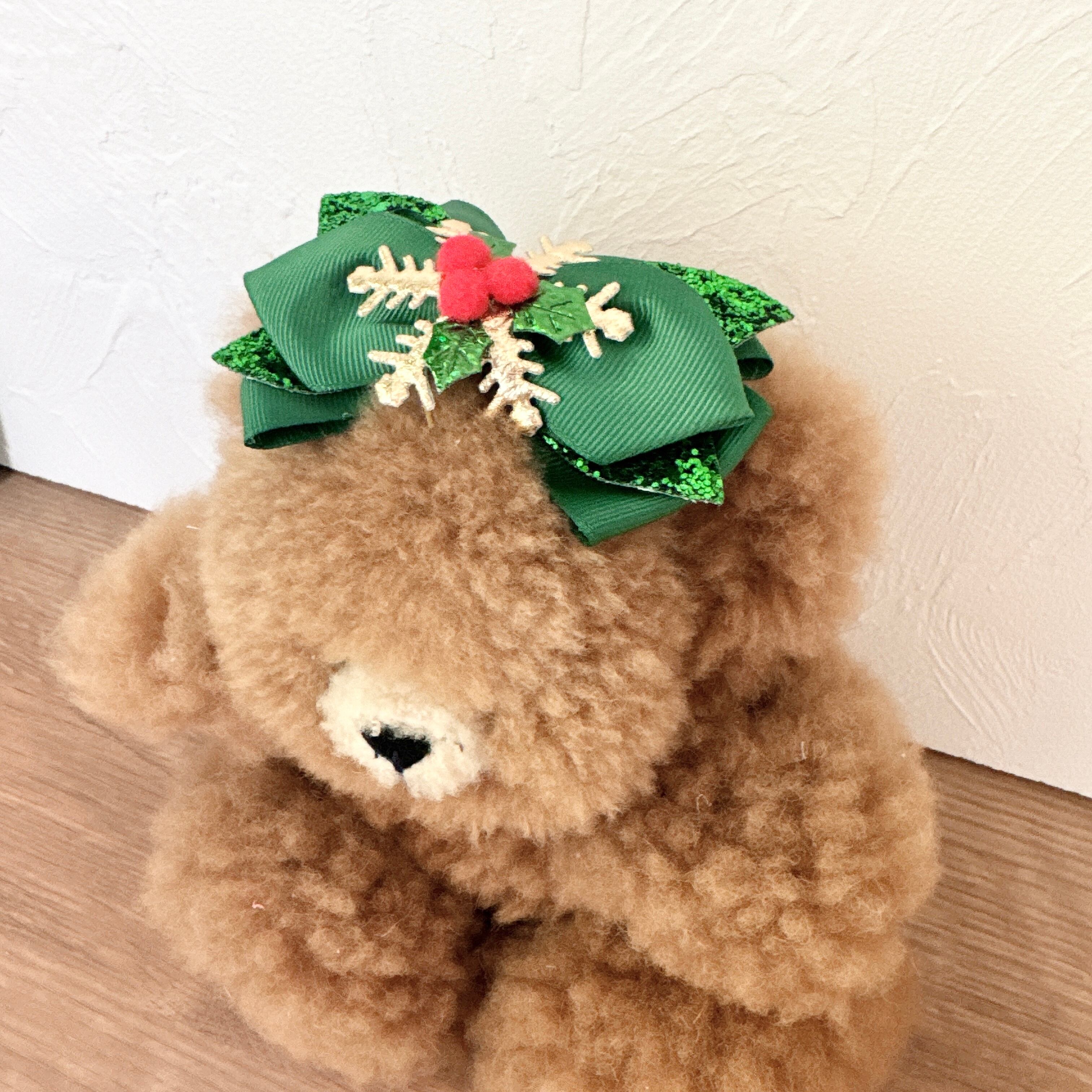 クリスマス*柊リボンヘアバンド(後ろ支え付き)