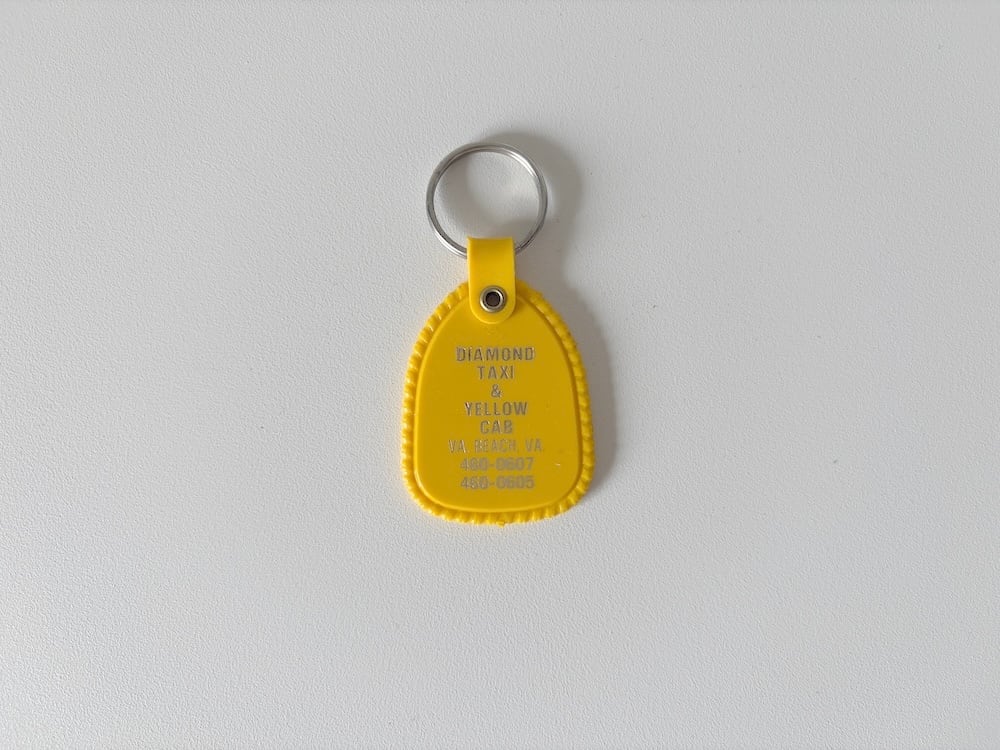 【U.S.】アドバタイジングキーホルダー(黄色) / Advertising Keychain (Yellow)