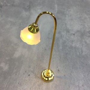 020-30132　ミニチュア家具　furniture accessories ＊1/12サイズ＊ フロアーランプ フラワー型