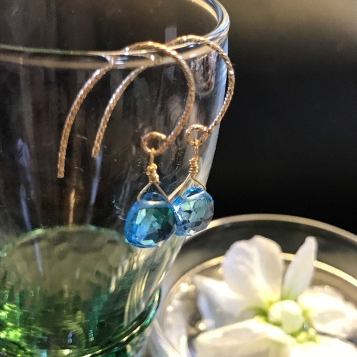 碧空 ～スイスブルートパーズピアス | CRYSTAL-BALLOON