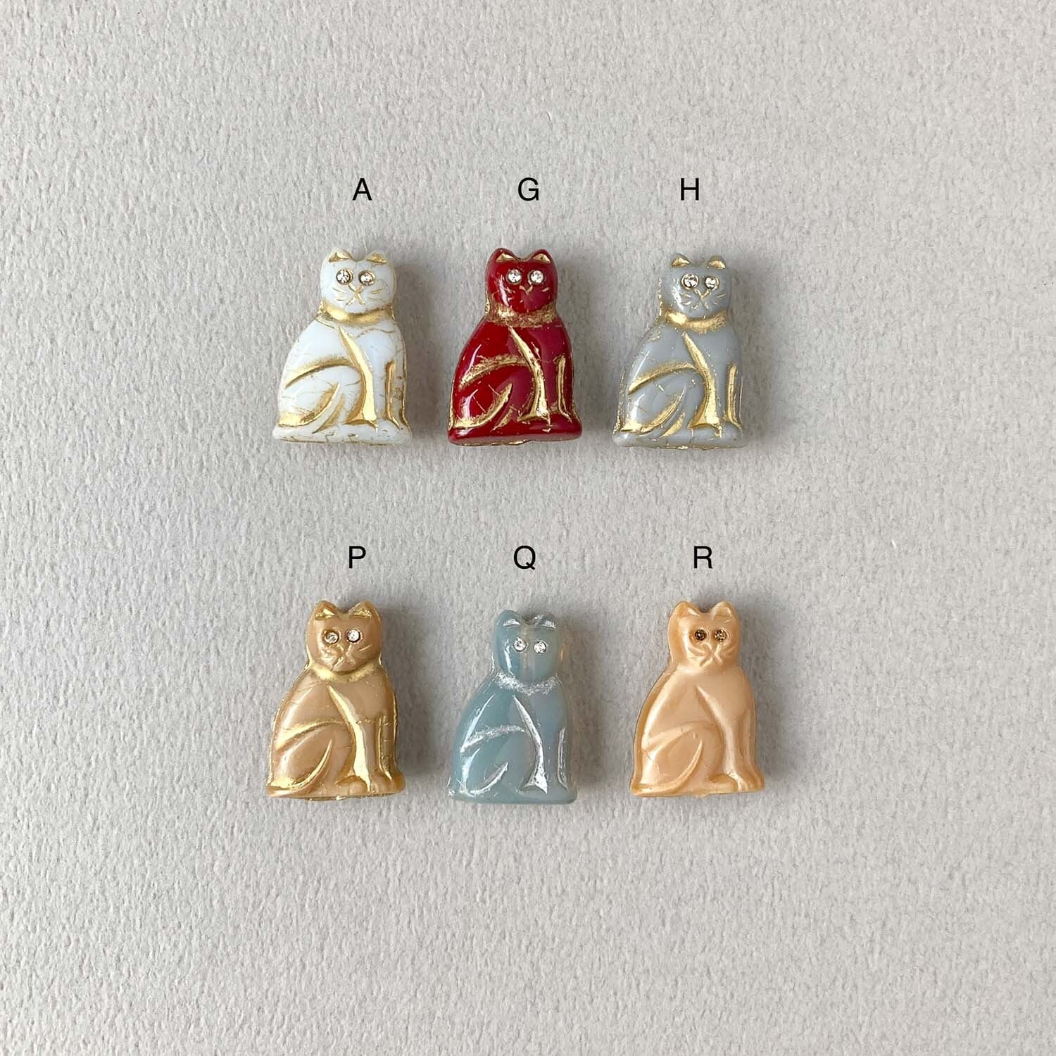 新色追加〉ビジューアイお座り猫チェコビーズ（20mm） | Dua