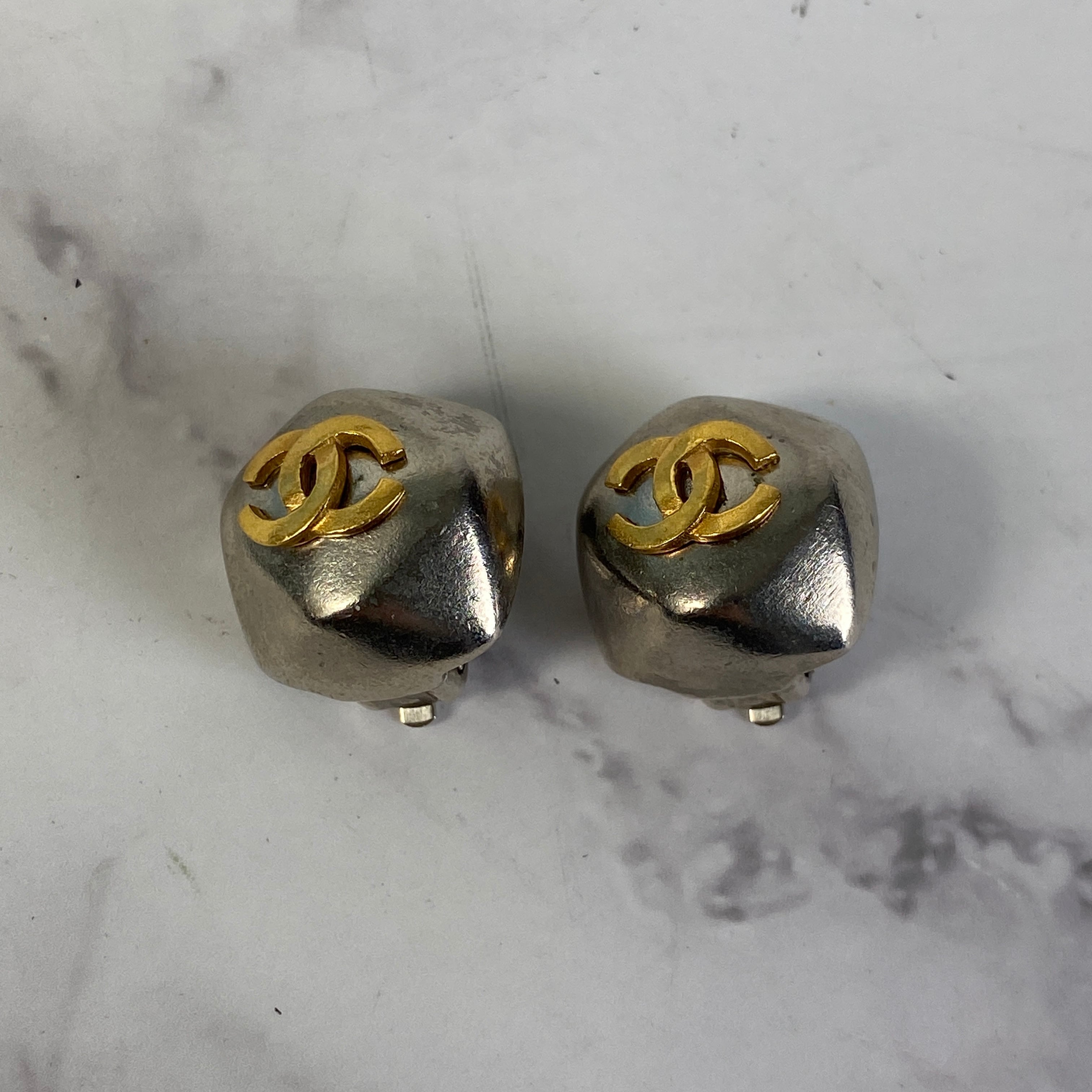 最終処分SALE】CHANEL シャネル ココマークイヤリング シルバー A-6808