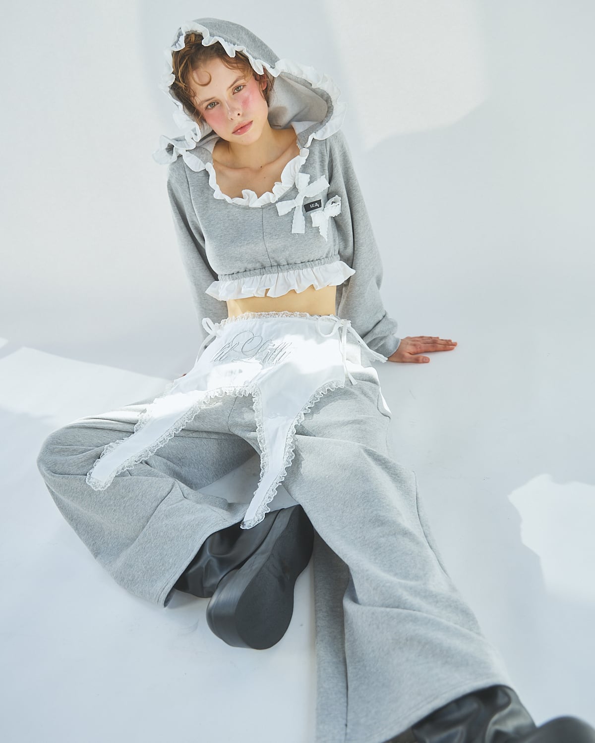 S/S フリルスウェットフーディー | lilLilly official webstore