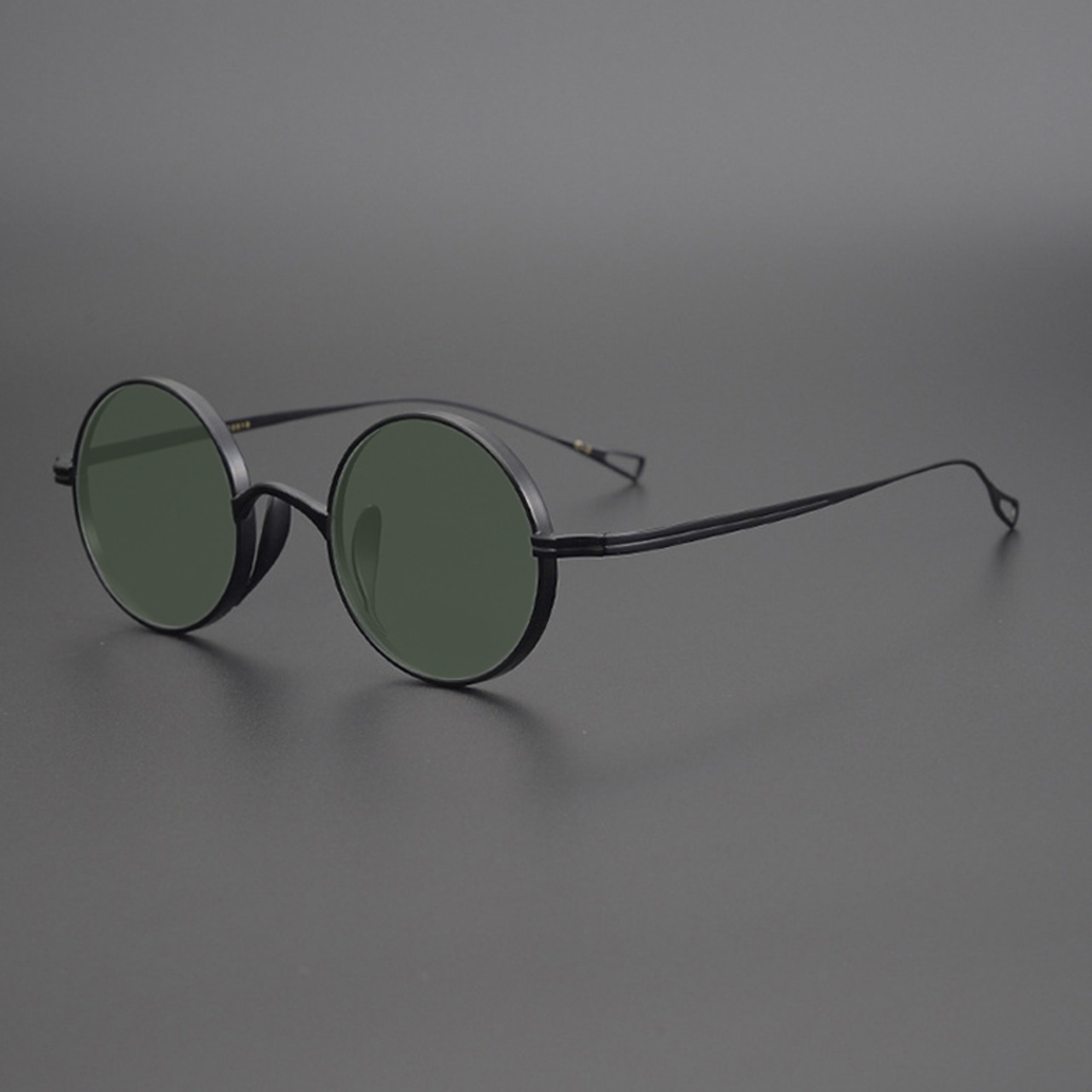 Titanium Sunglasses -round- / チタン サングラス -ラウンド-