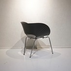 Vitra ヴィトラ Tom Vac トムバック ダイニングチェア アームチェア 椅子 チェア 樹脂座面 クローム脚 モダン ミッドセンチュリー ミニマル