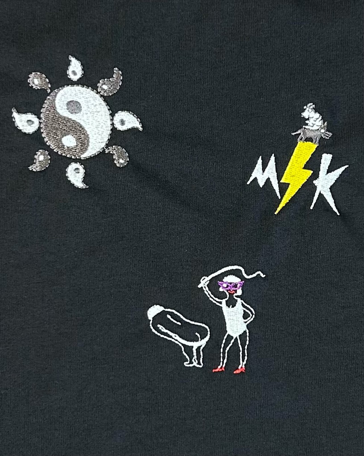 MK26S-C-24 PLAYFUL-TEE #BLK