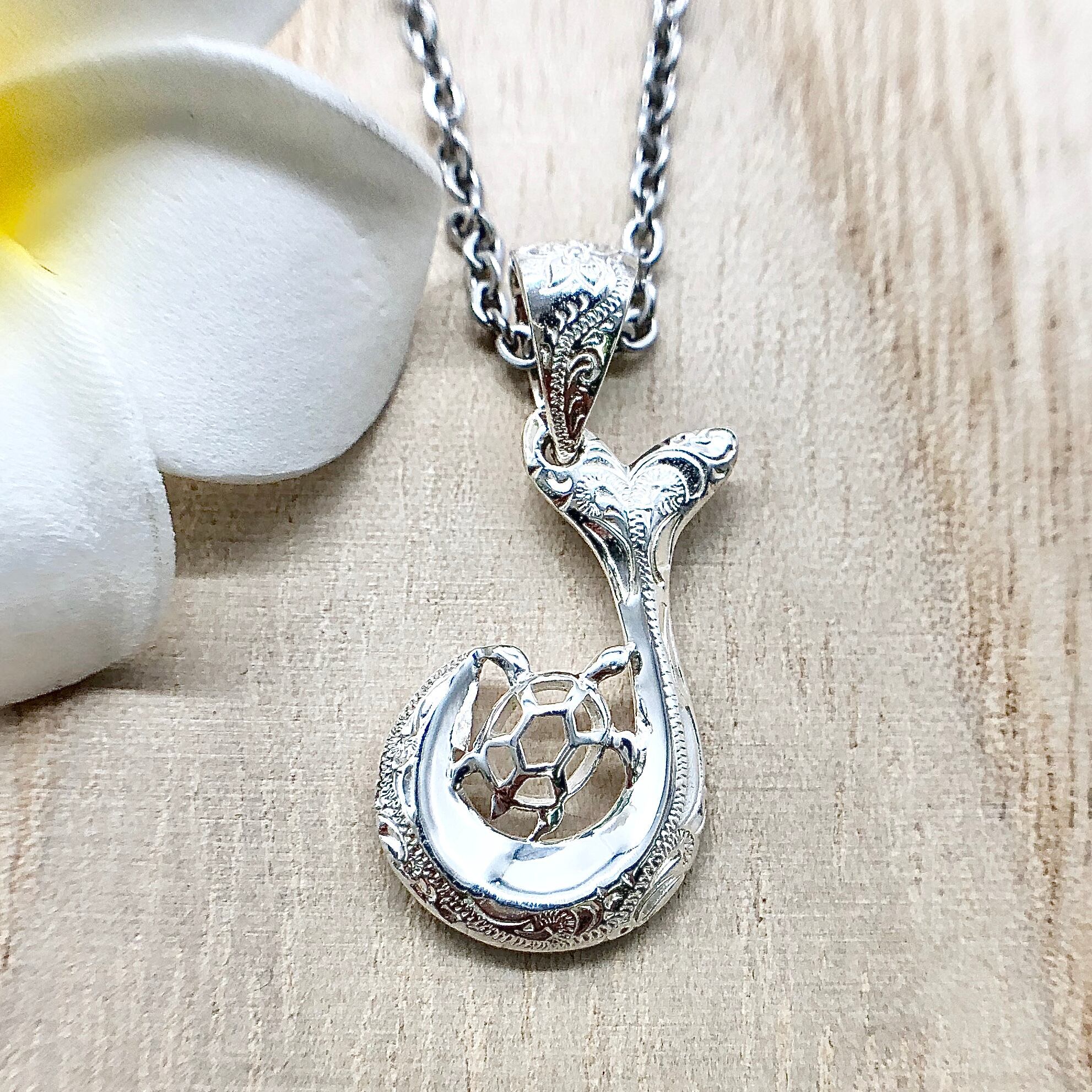 ❧ハワイアンアクセサリー№473❧ （スカル 髑髏 百合の花 フェザー  