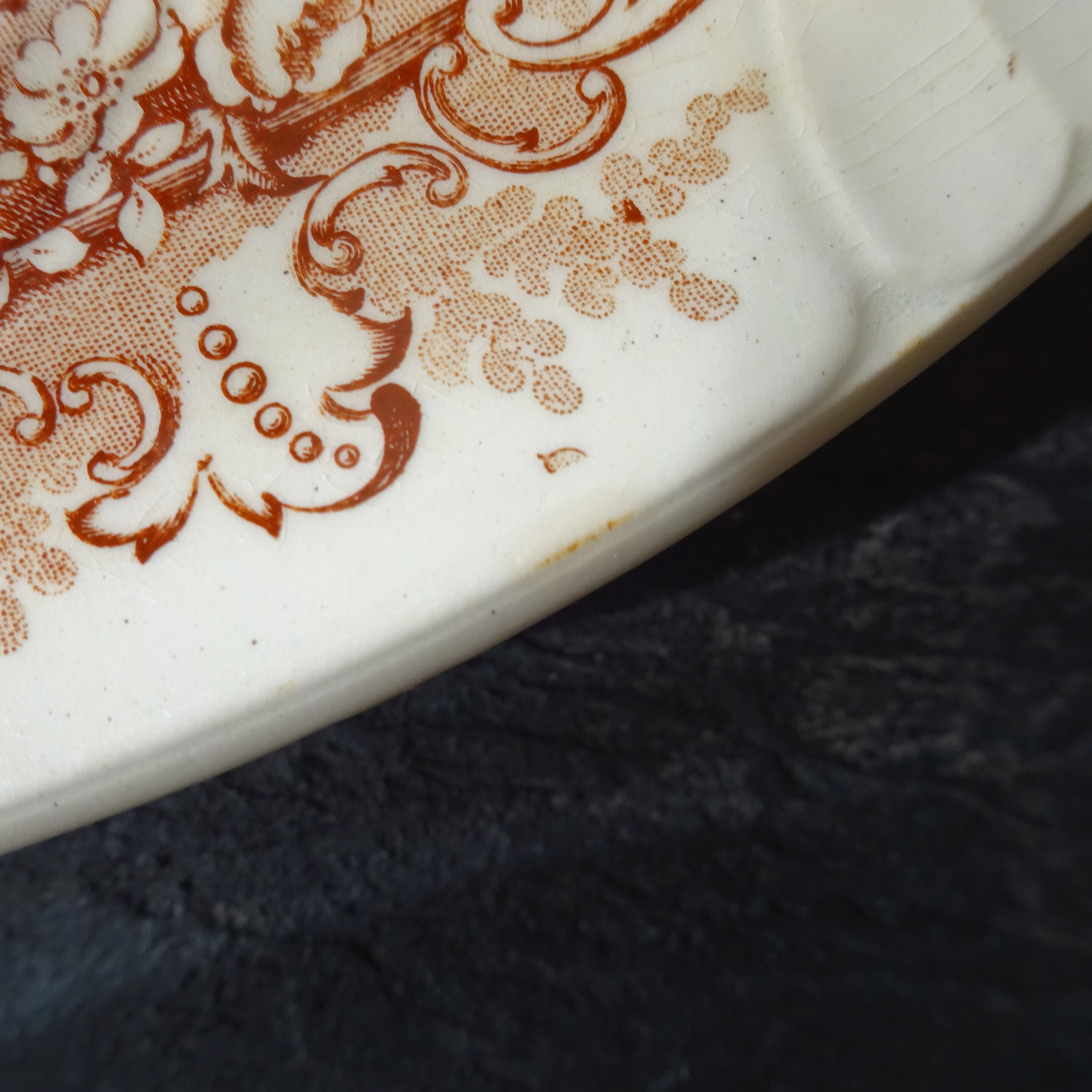 【 Épuisé 】KG Lunéville  modèle《Rocaille》Assiette plate (C)