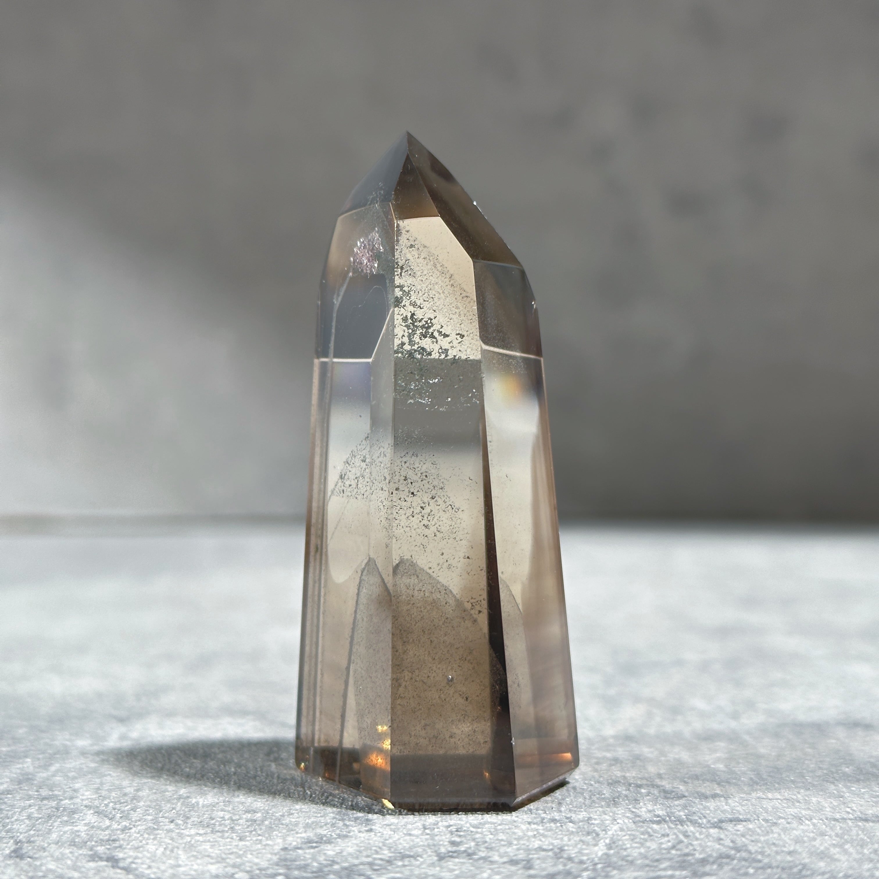 スモーキーファントムクォーツ タワー01◇ Smoky phantom quartz