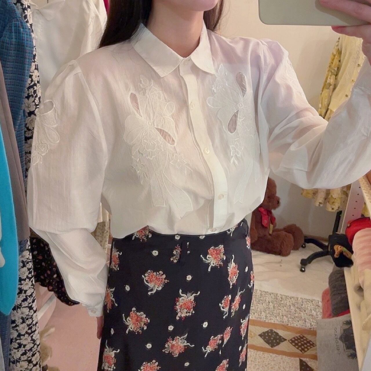 white ribbon flower embroidery blouse