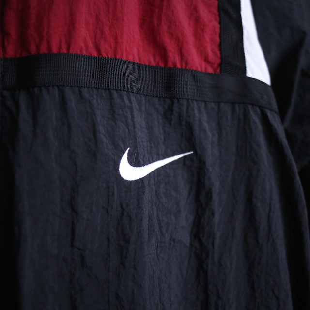 "NIKE" asymmetry switching and taping design 2XL over box silhouette nylon jacket