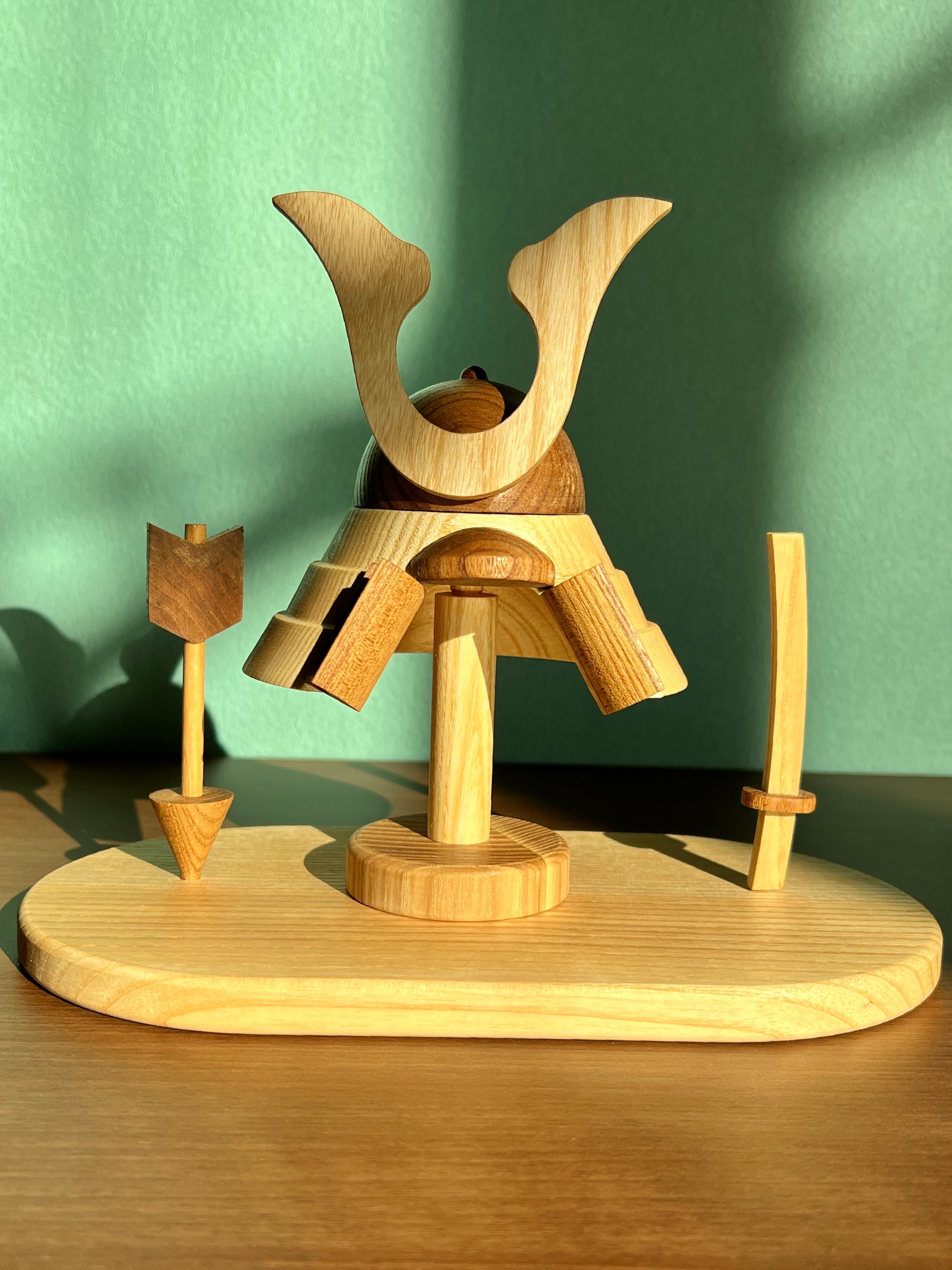 即納】ラッピング付き Wooden Kabuto 木製兜飾り | yumyumyummy
