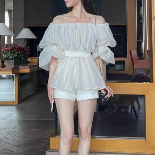 オフショルダーブラウス レディース ブラウス トップス オフショルダー 肩出し 肌見せ パフスリーブ ボリューム袖 ふんわり ボリューミー ウエストマーク ハイウエスト 体型カバー カジュアル 女性