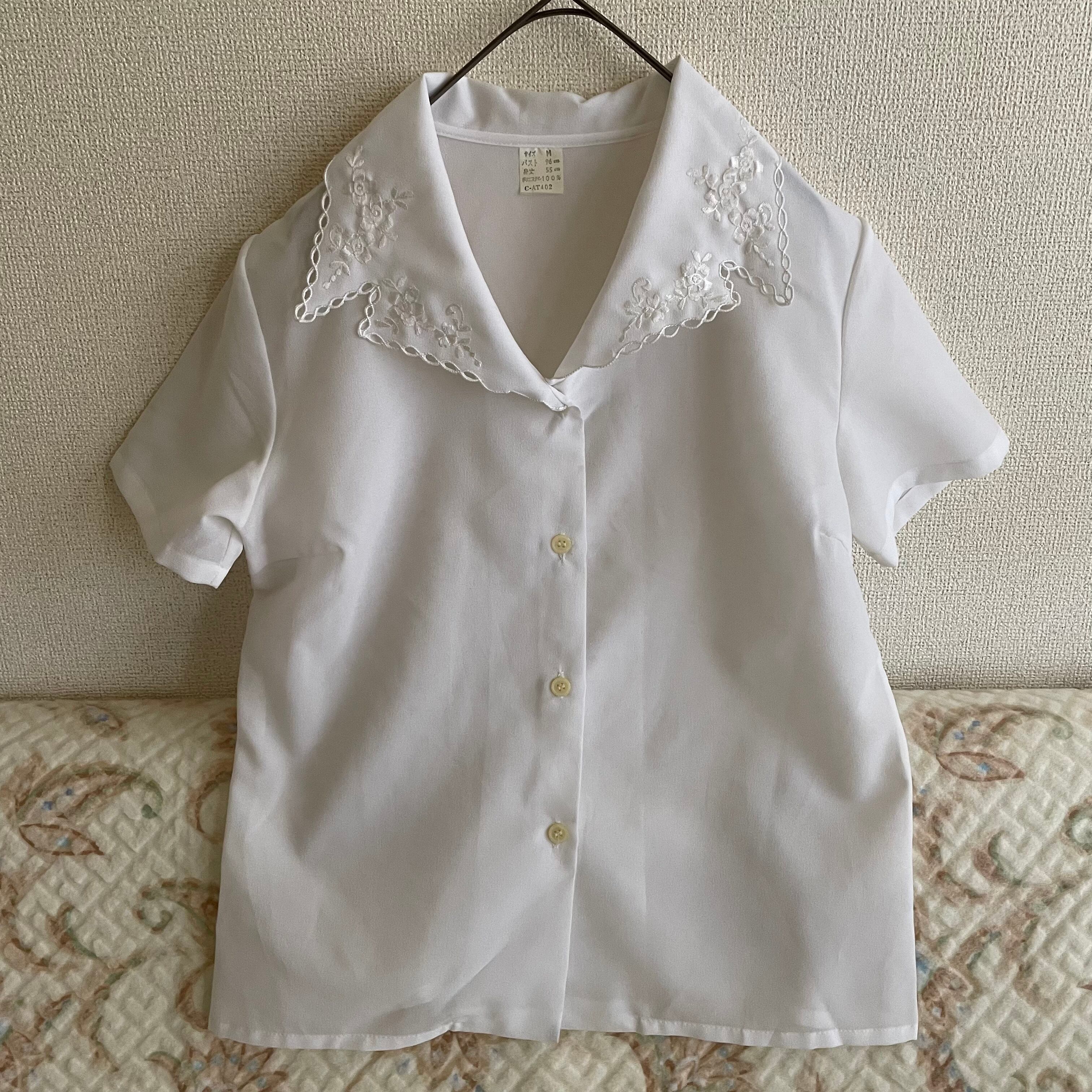 60~70s白 刺繍襟 ブラウス | 古着屋 Roinaz -used salon-