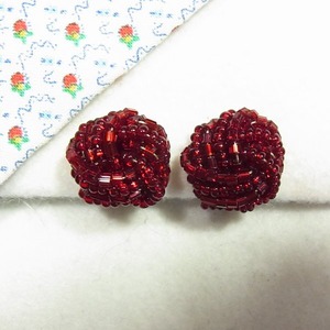 ダークレッドのビーズ製クラスターイヤリング　Clip earrings for sale  11878E