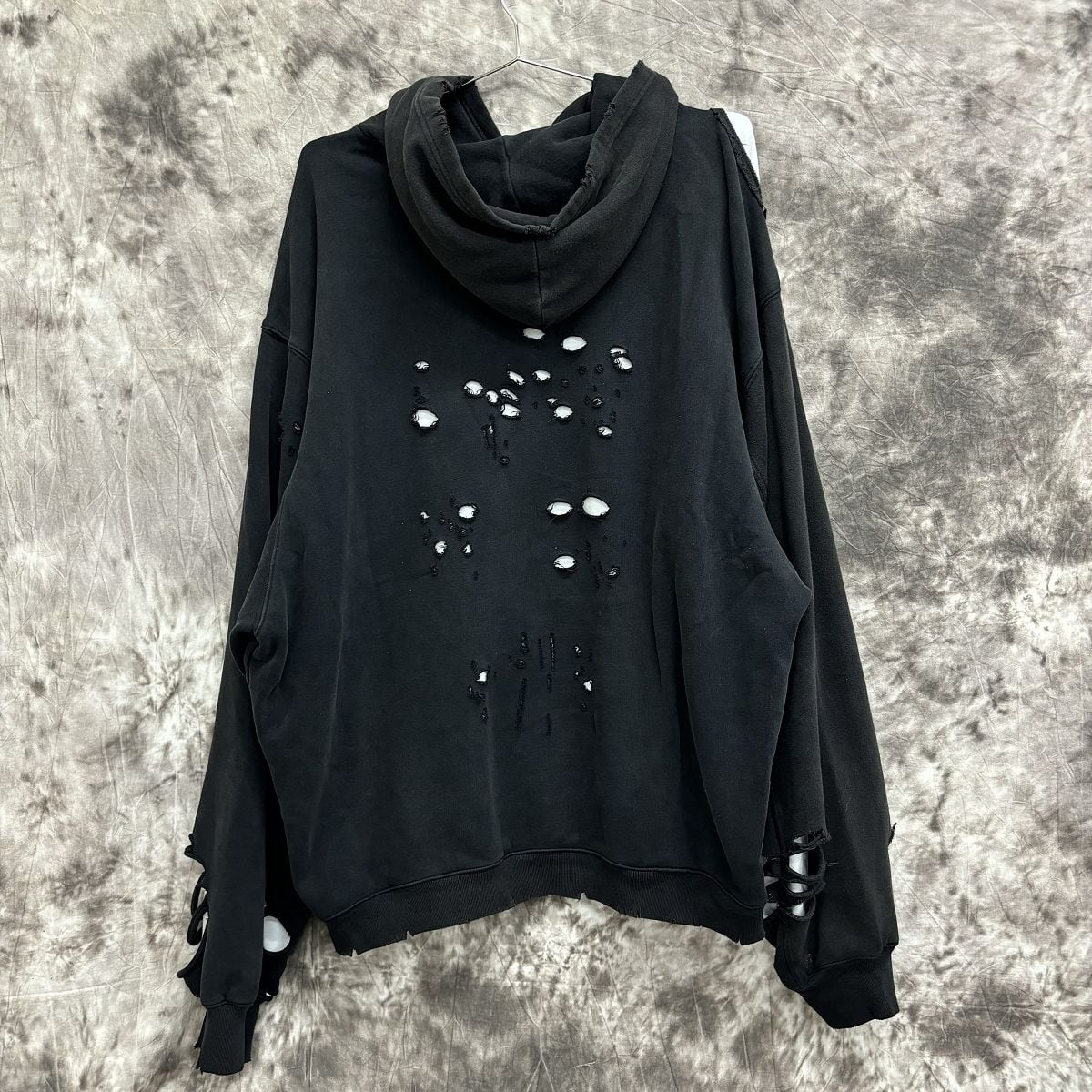 JPタグ】 BALENCIAGA/バレンシアガ 【21SS】Caps Destroyed Hoodie 