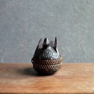 鳥が見守る、小物入れ 8