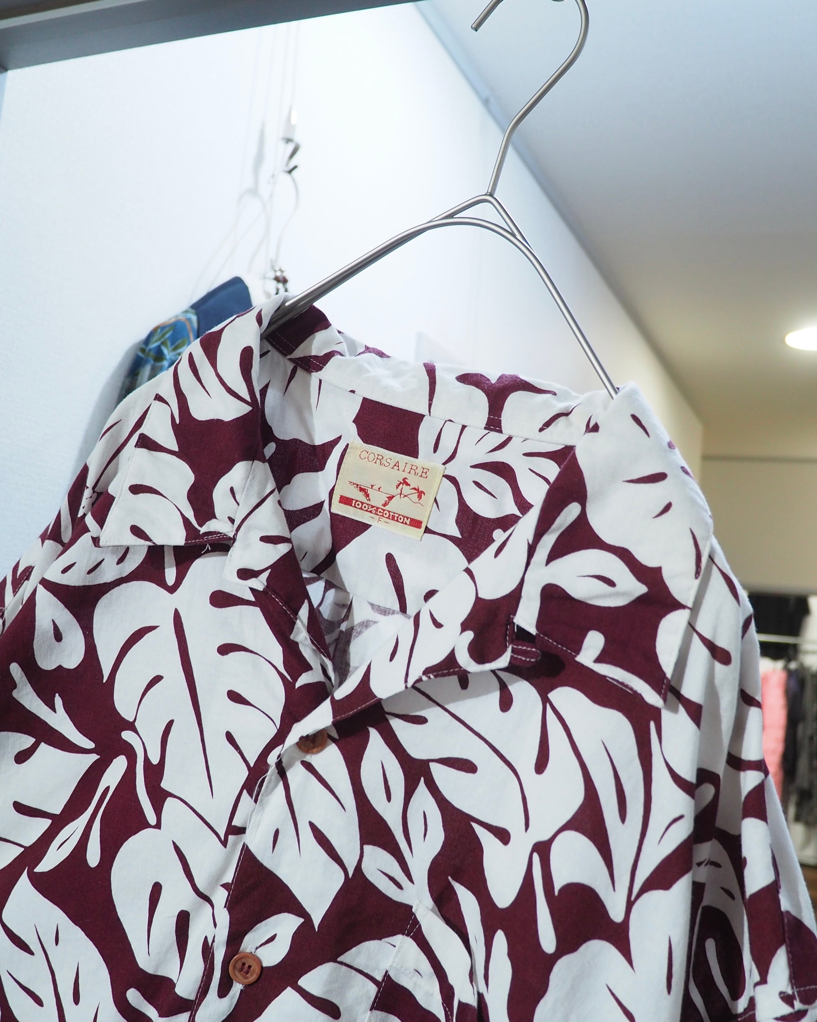 1980 ‐ 90s Piebald Flower all Over pattern vintage SS open collar Shirt