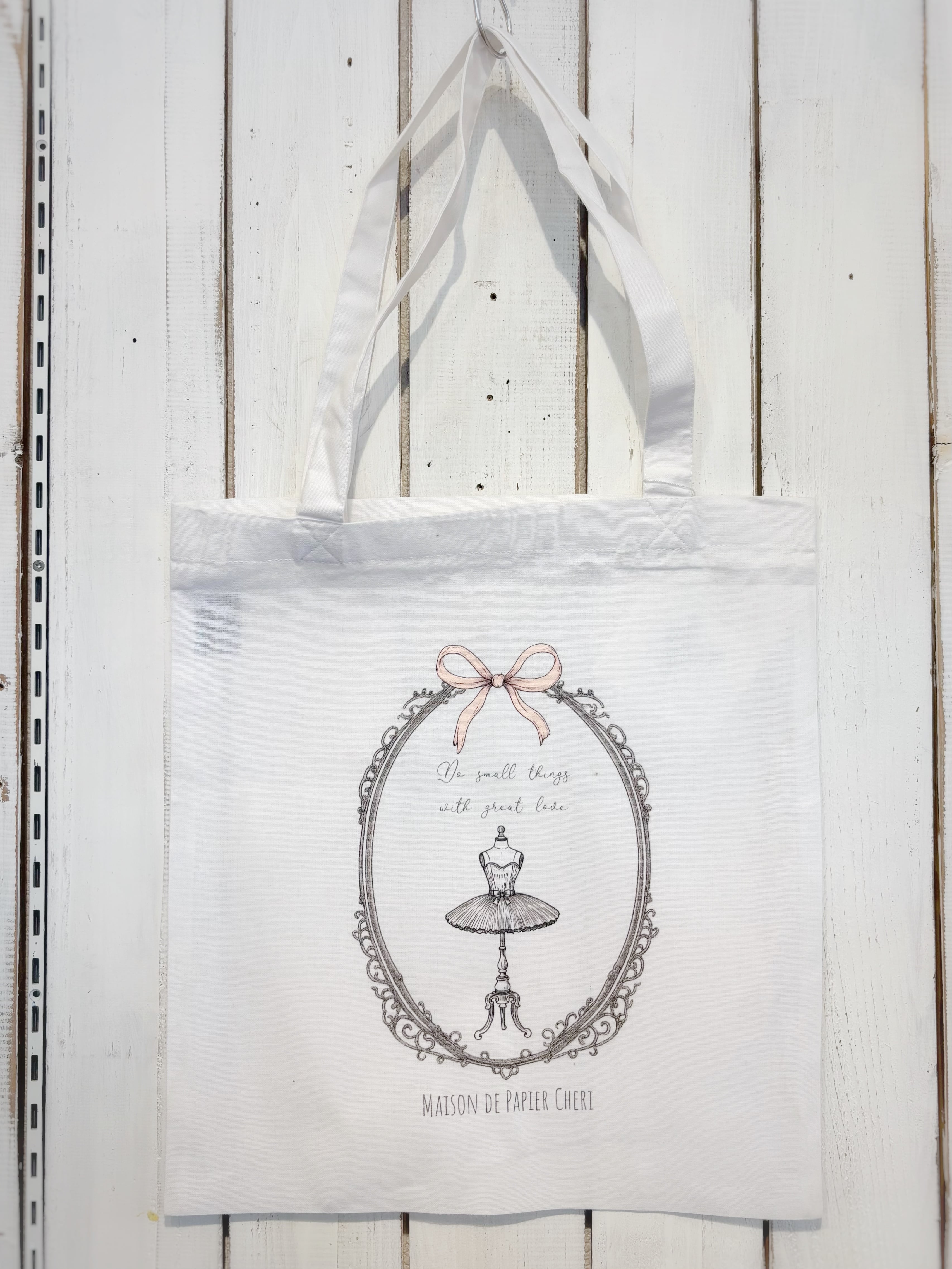 トートバッグ「CHERI 2026 POP UP SHOP」（全2デザイン)【CHERI×ASHA