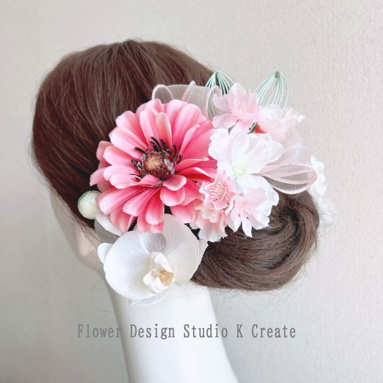 成人式・袴 ・和装髪飾り♡ダリアと胡蝶蘭とリボンの髪飾り 入学式 卒業式 結婚式 和装 着物 桜 胡蝶蘭 髪飾り ヘッドピース ヘッドドレス 神前式 振袖 前撮り