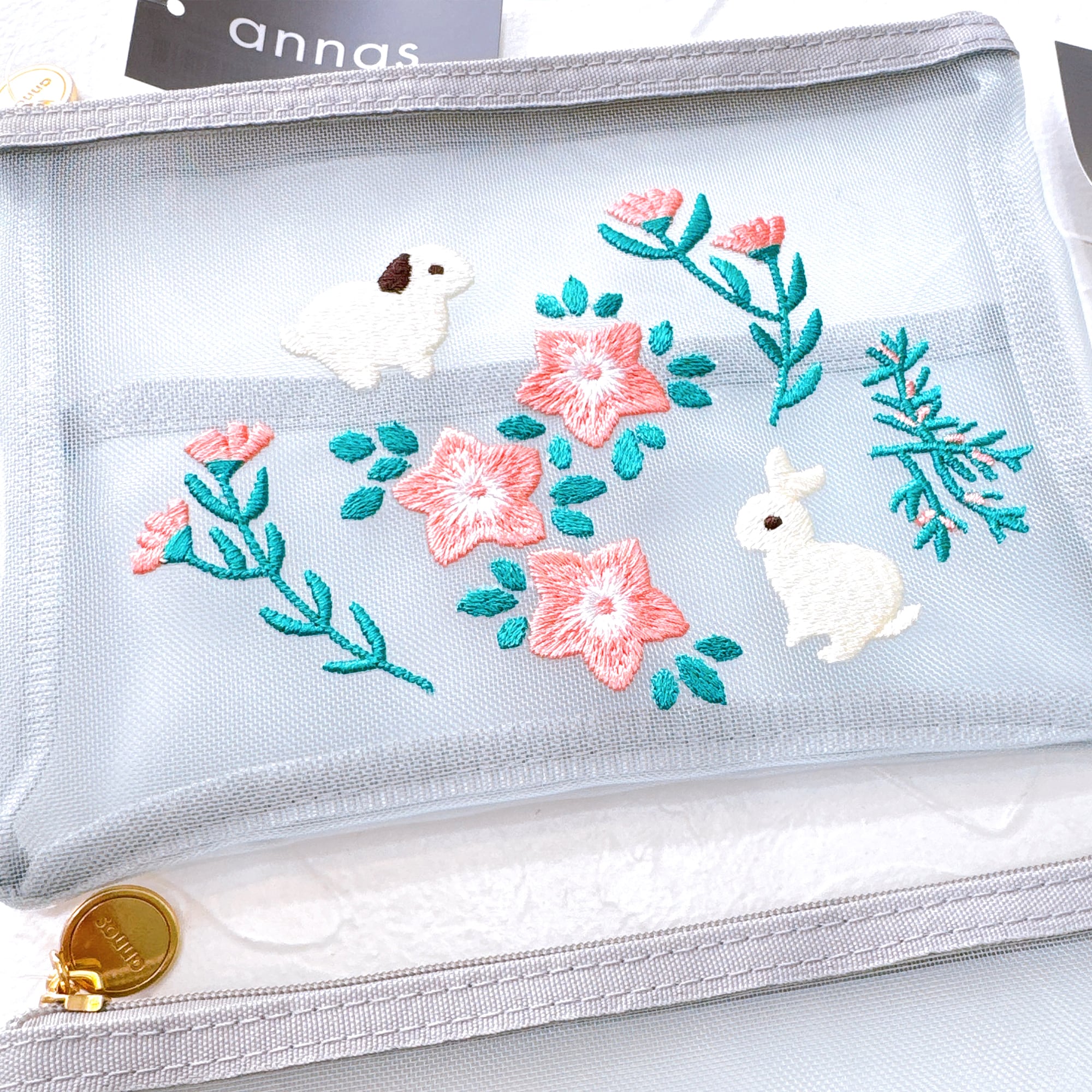 annas刺繍文具】刺繍メッシュポーチ｜ウサギ | Net store アンナとラパン
