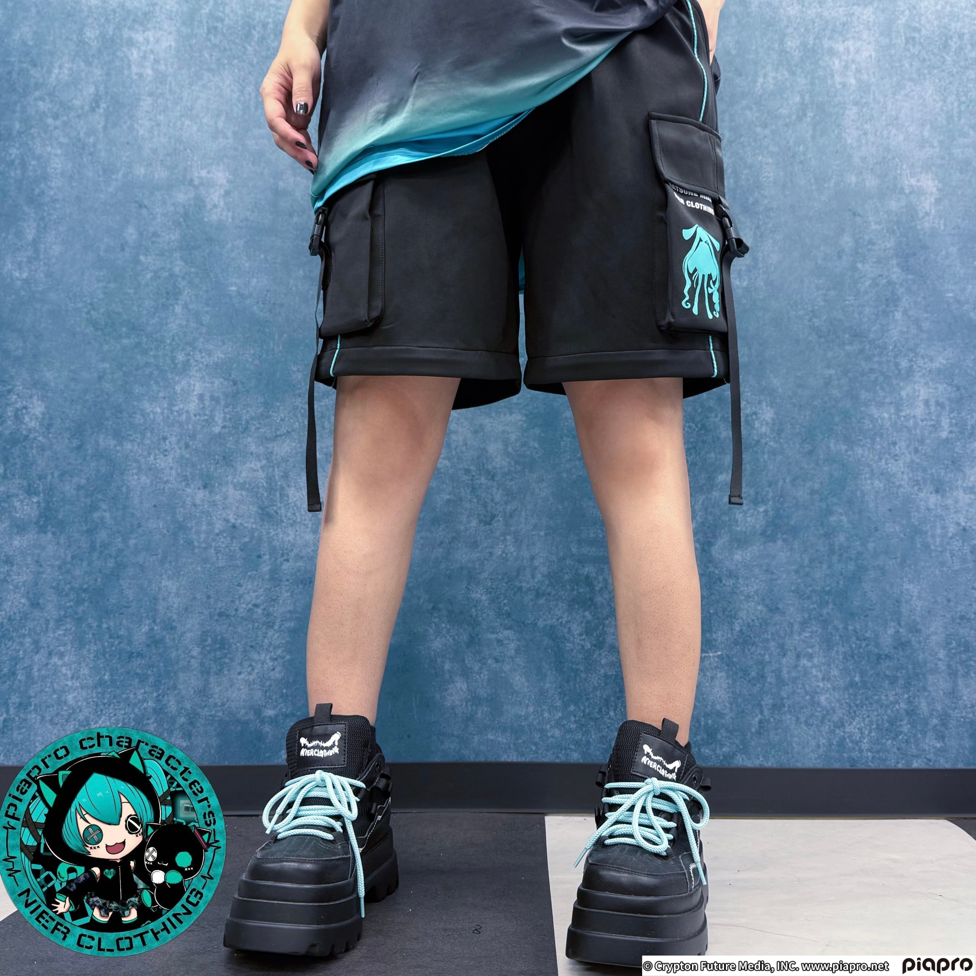 切り離し可能3WAY ZIP CARGO PANTS【初音ミク】☆缶バッジ4個付き