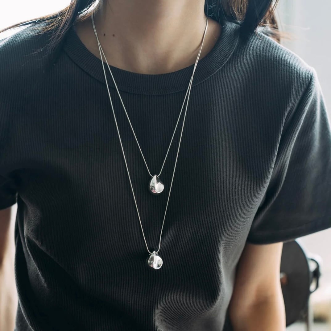 smooth D motifnecklace