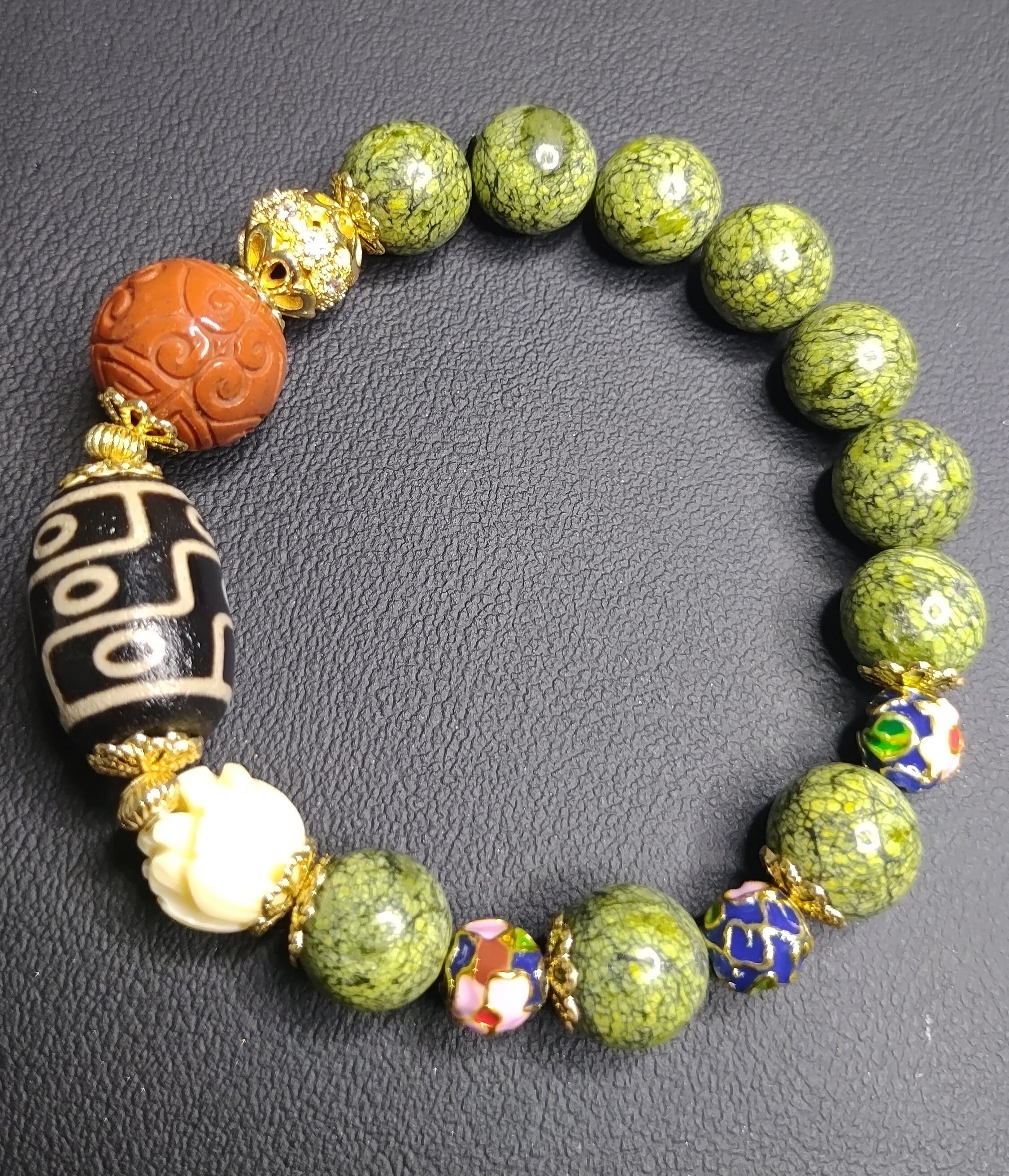 九眼天珠×瑪瑙回紋珠×象牙蓮×薬王石 | STONE TRUTH