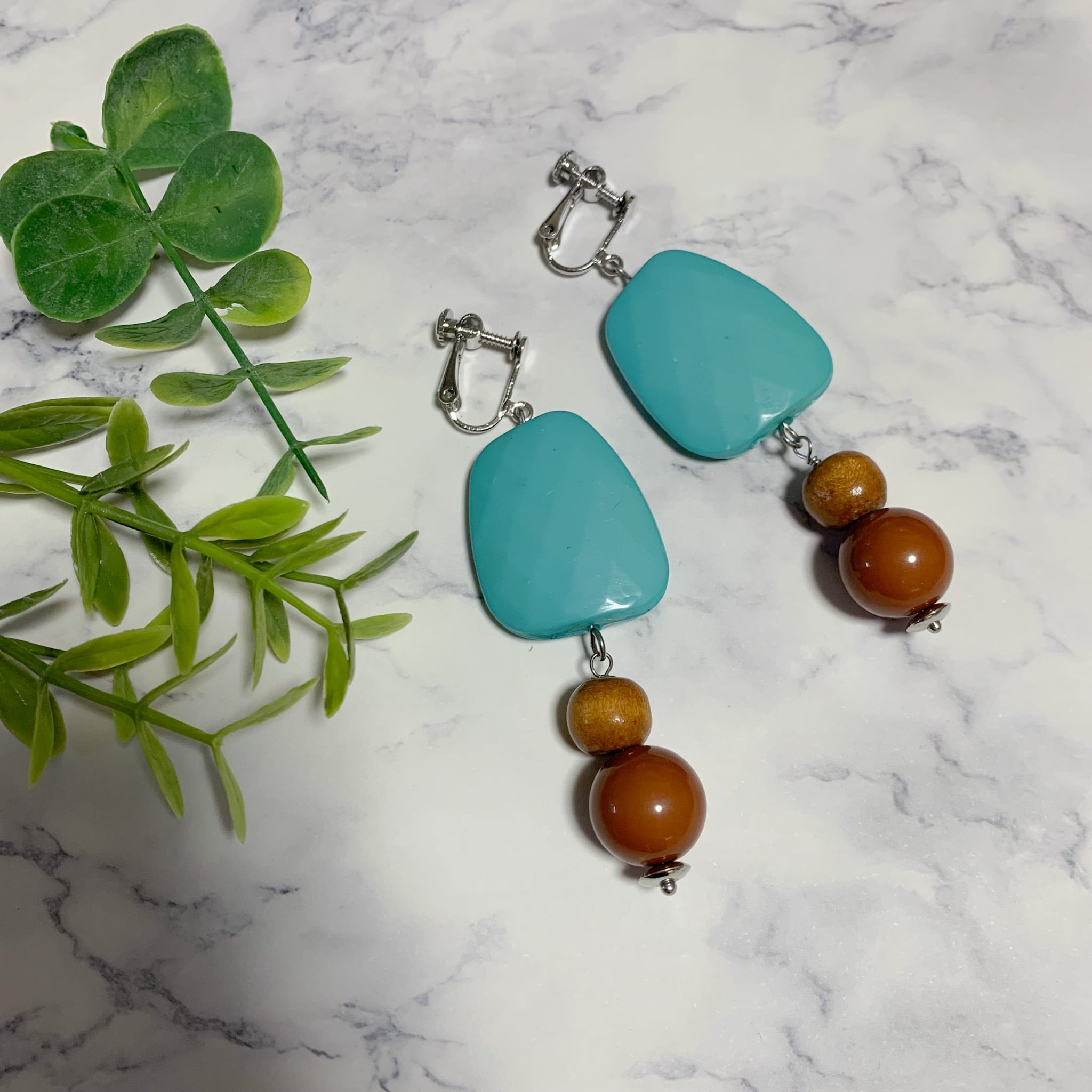 大ぶり個性的なイヤリング・ターコイズブルー | MARION