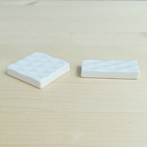 波佐見焼　筒切子　はしおき（正角・長角） 27-017