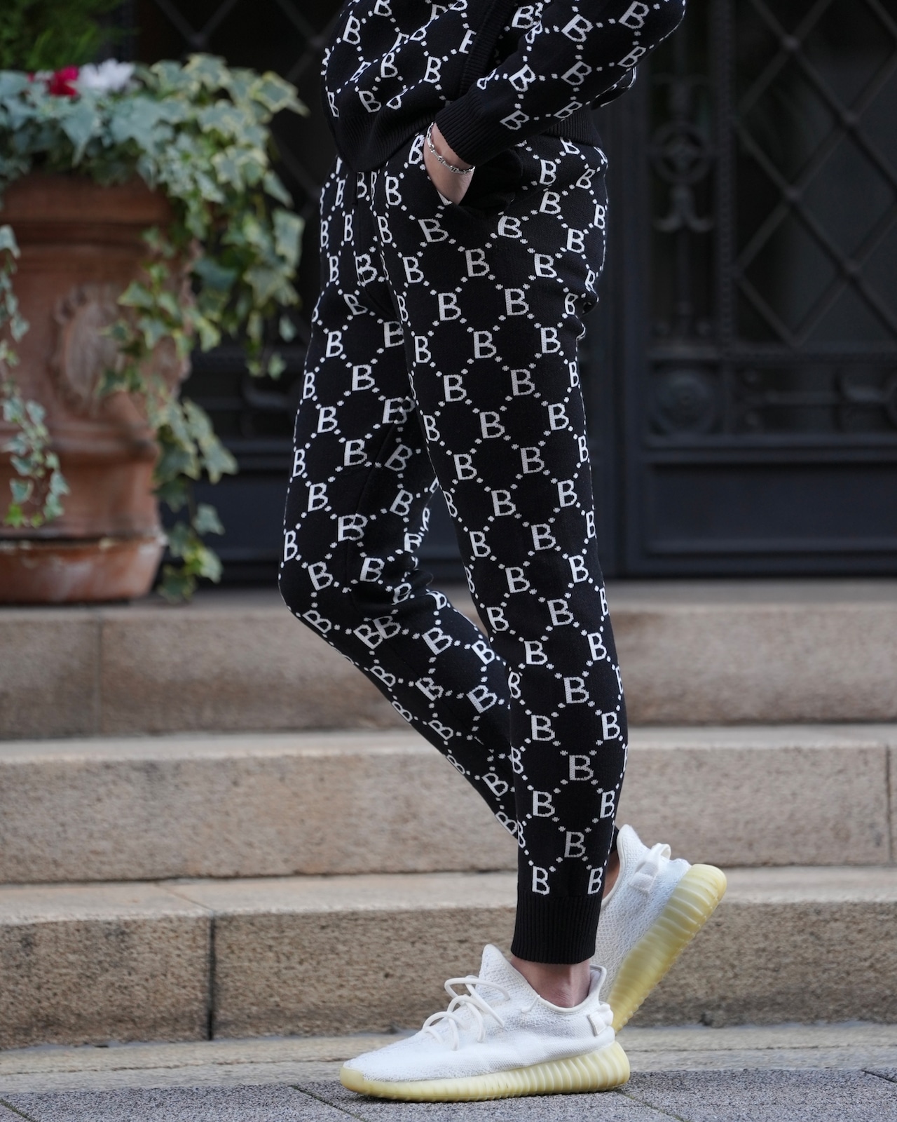 BELINDA MONOGRAM SWEAT PANTS【BB25025】