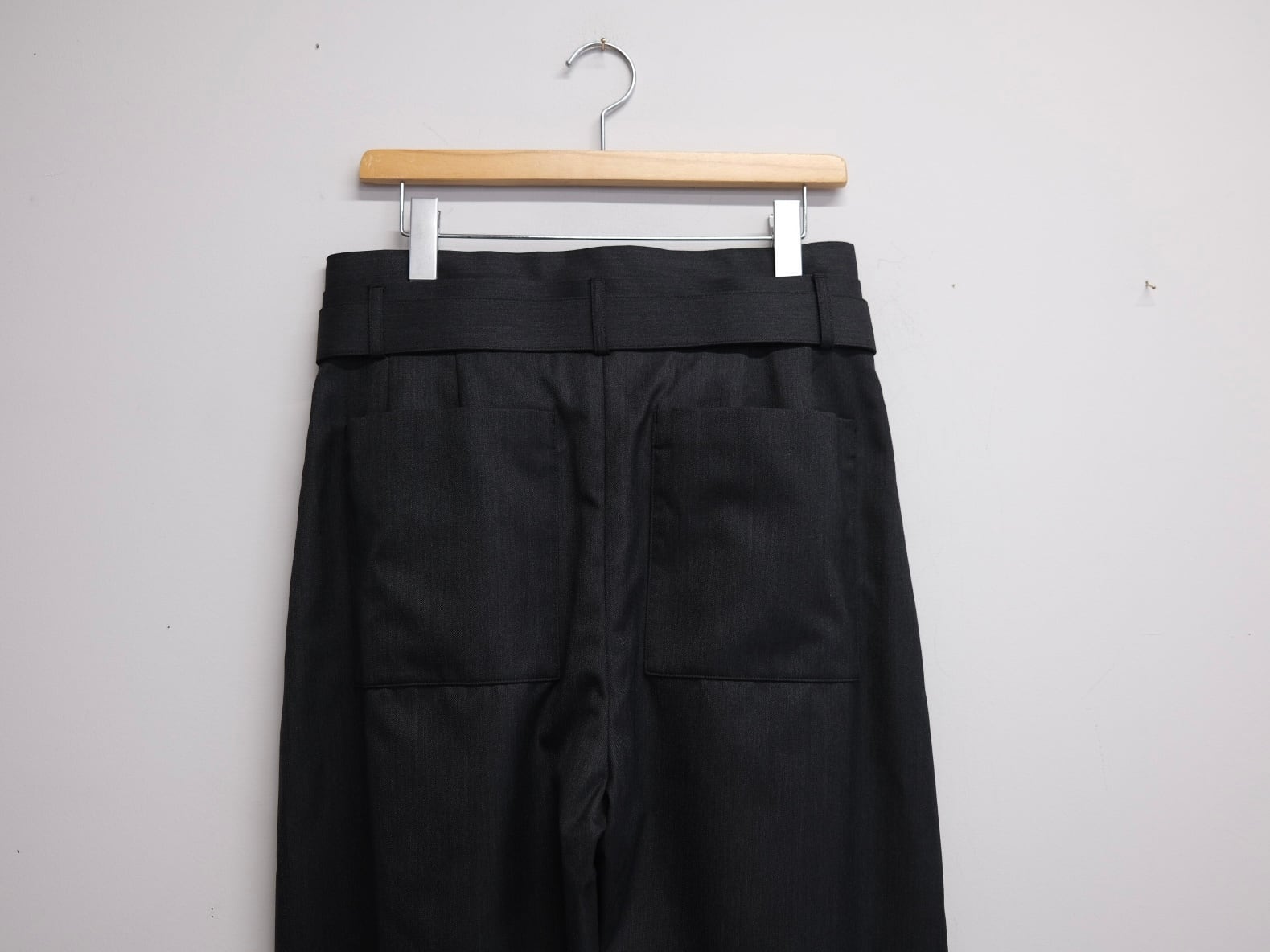 SEEALL “Unisex MANCHESTER PANTS “CHARCOAL | Lapel online store