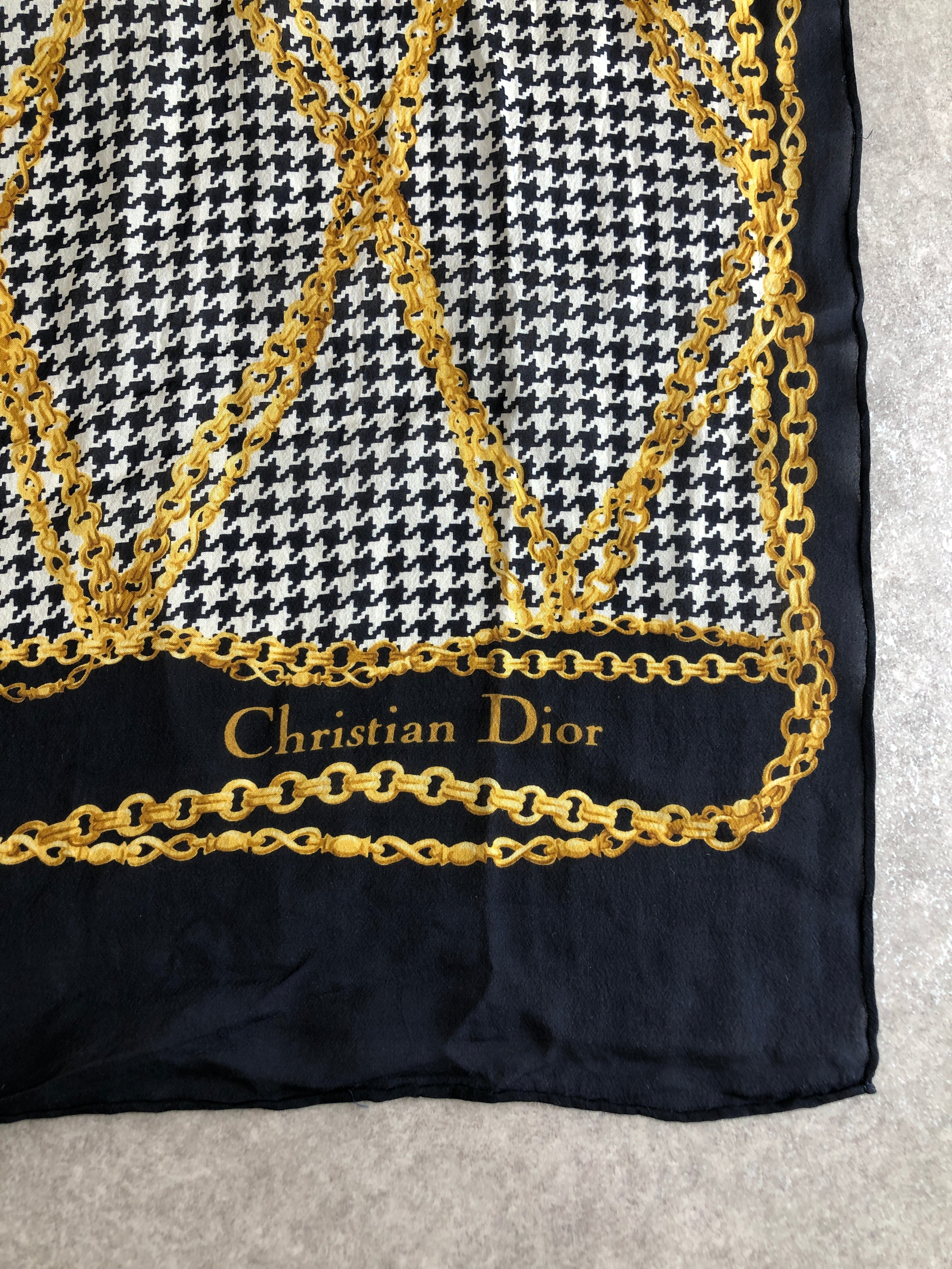 Christian Dior スカーフ ブラック・ホワイト Christian Dior クリスチャン ディオール スカーフ ブラック ホワイト