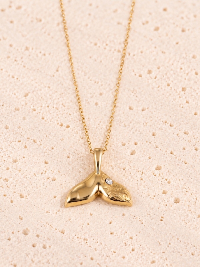 316L hawaiian zirconia whaletail necklace #n59