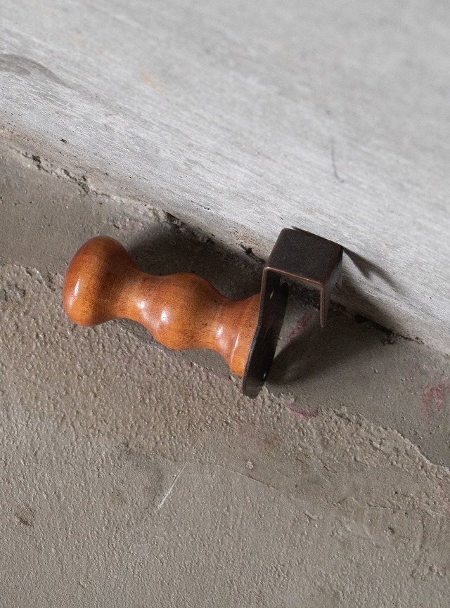 unknown 1990s Wall hook