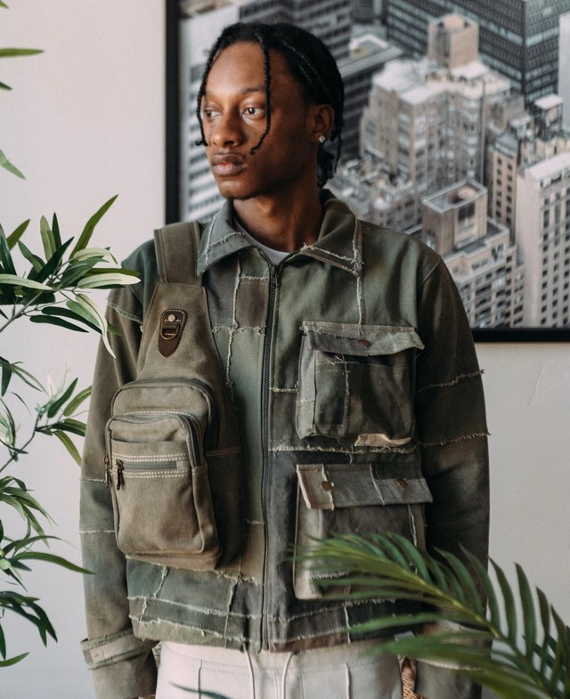 "ARMY VINTAGE PATCH JACKET"