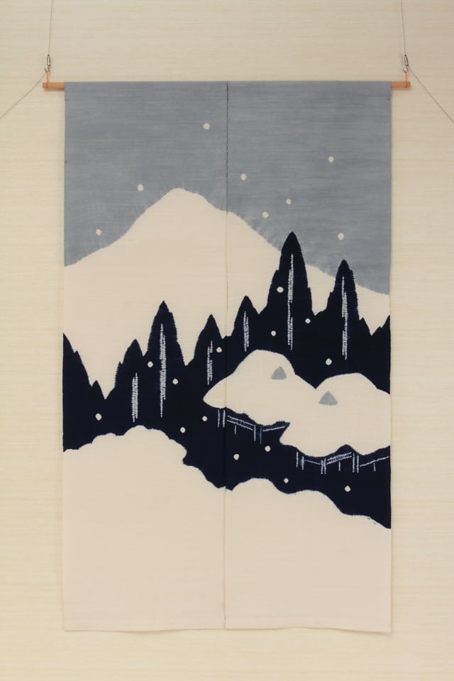 京絞り 絹地のれん 美山の里の雪景色 | 絞彩苑種田