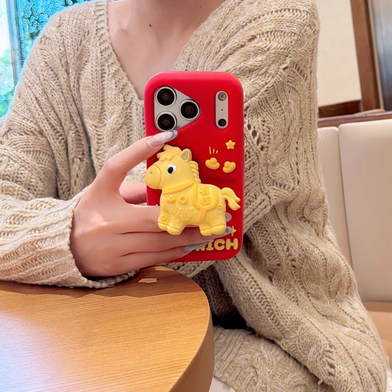 金運 うま iPhone 17 16 15 14 13 12 11 ケース 可愛い シリコン
