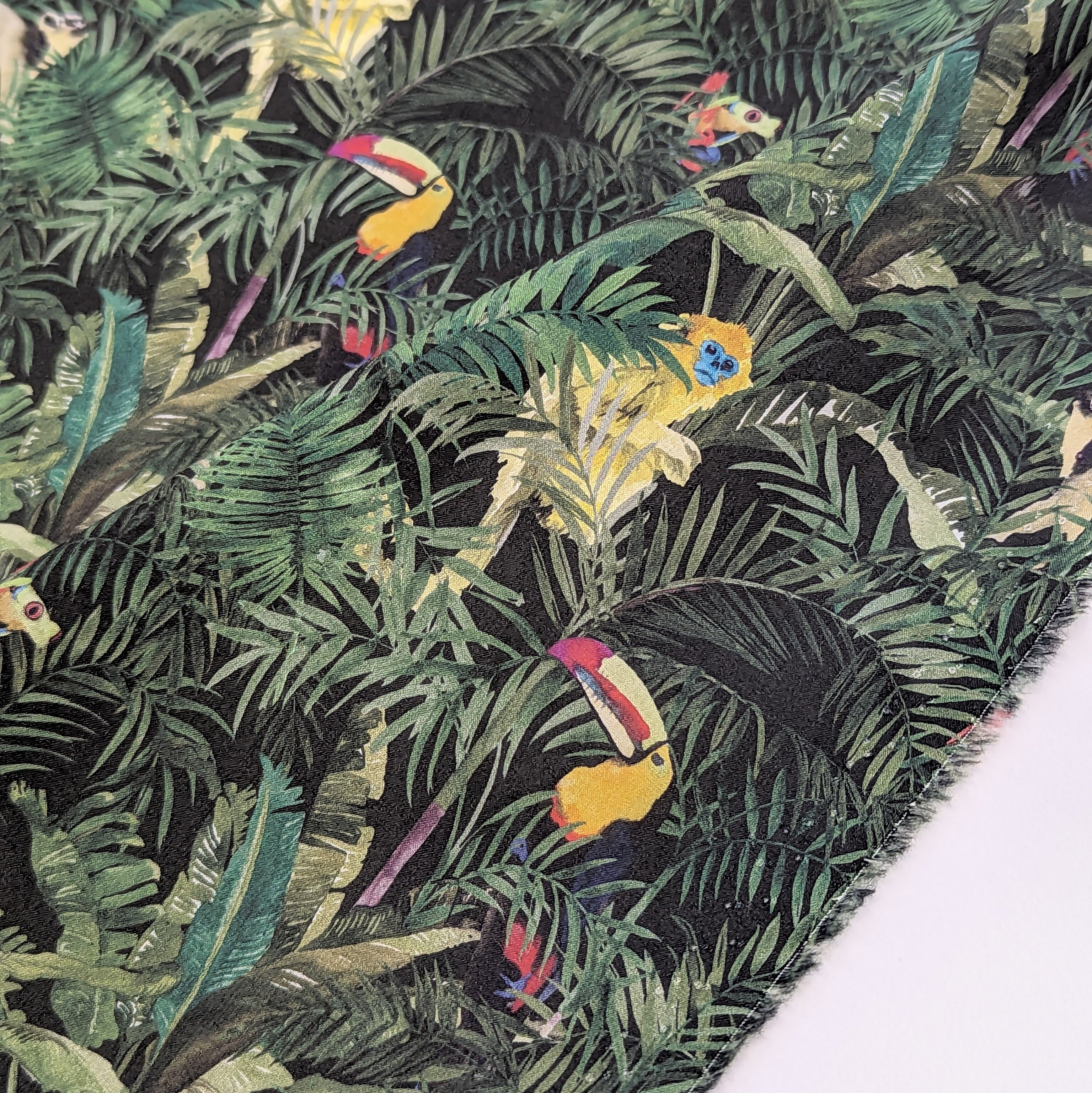 ◆輸入 リバティ LIBERTY タナローン Tou-can Hide Khaki トゥーカンハイド カーキ色 約130×50cm