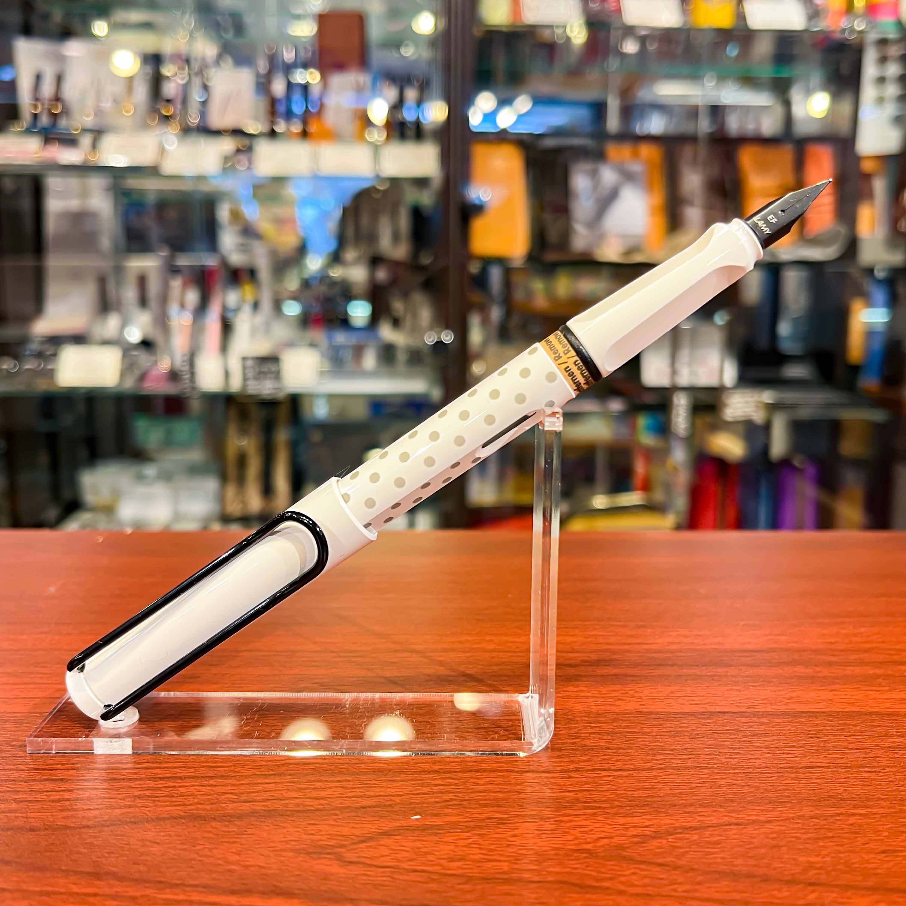 美品】LAMY サファリ 万年筆 インク付き（中古)LAMY ラミー 万年筆 