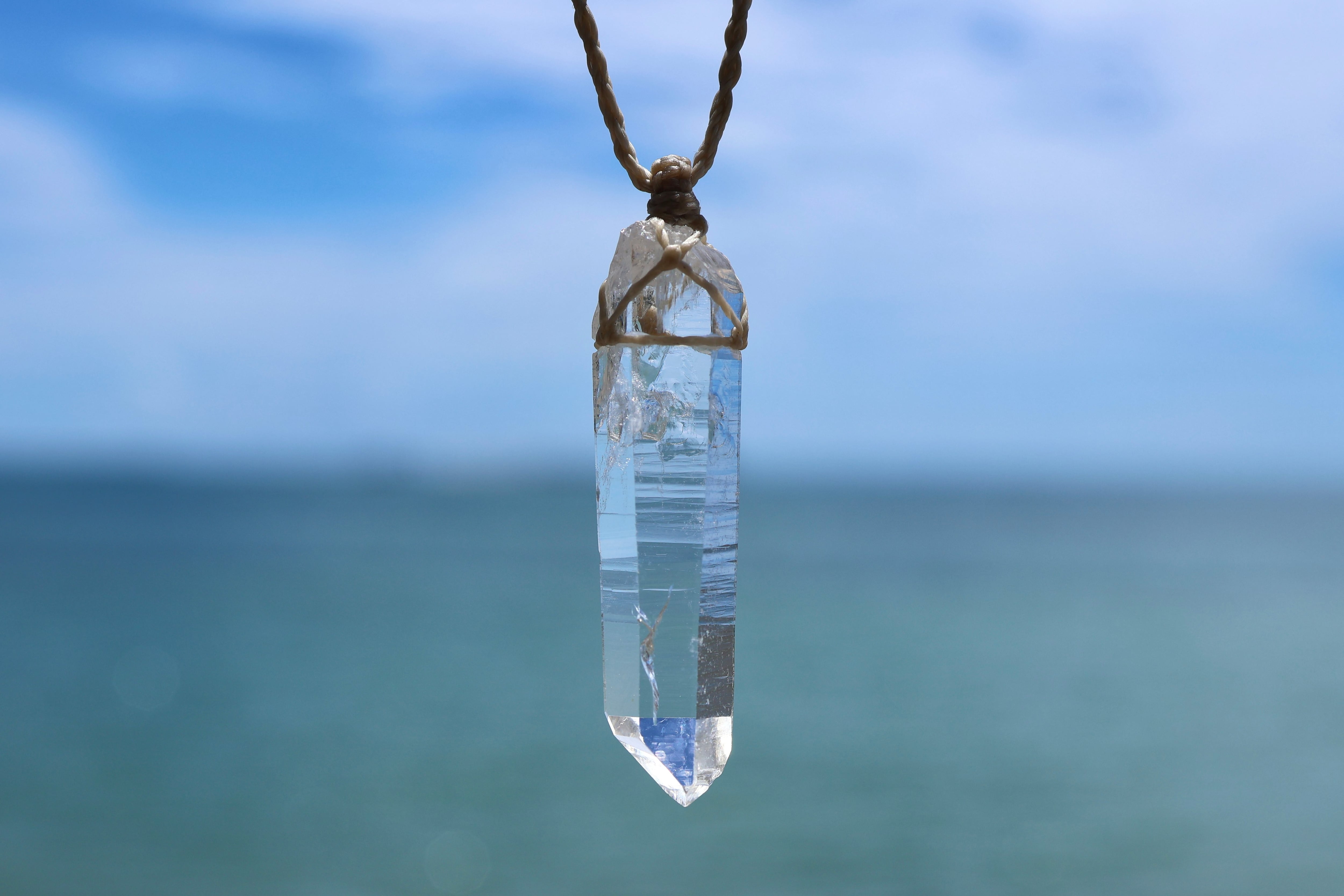 ヒマラヤ水晶 + 溶岩 ＊ マクラメネックレス ヒマラヤ水晶 + 溶岩 ＊ マクラメネックレス