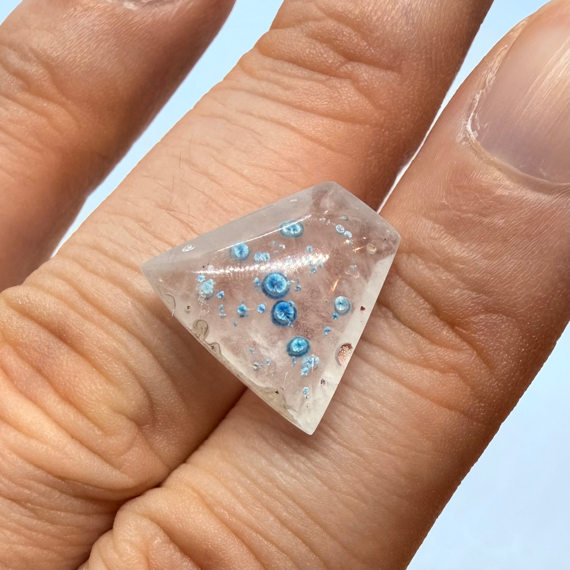 クオリティの高いギラライトインクオーツ