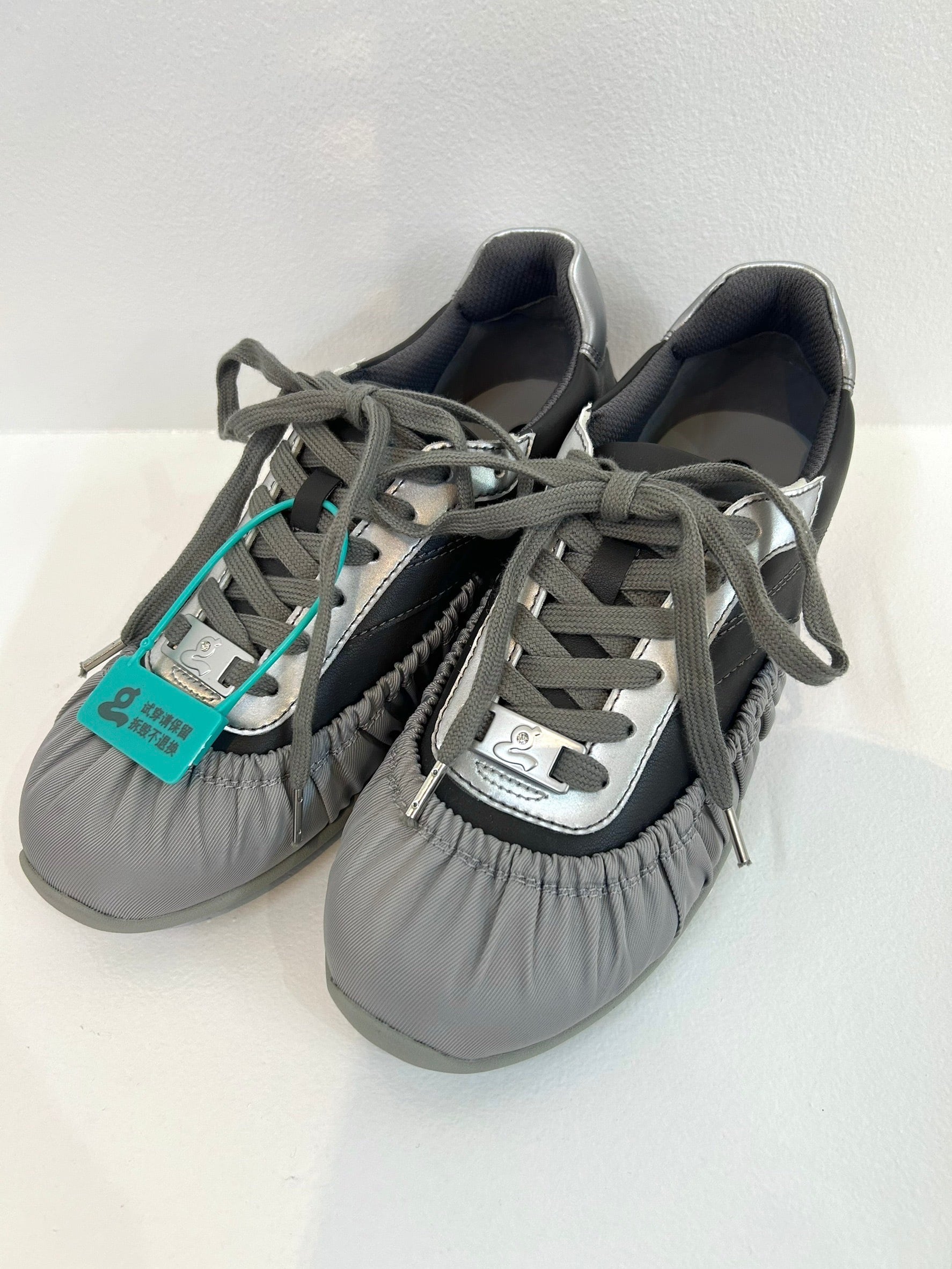 GRAPE Black Pleated Pocket GAT | itimi