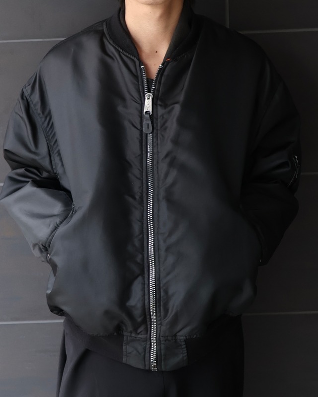 Reversible bomber jacket