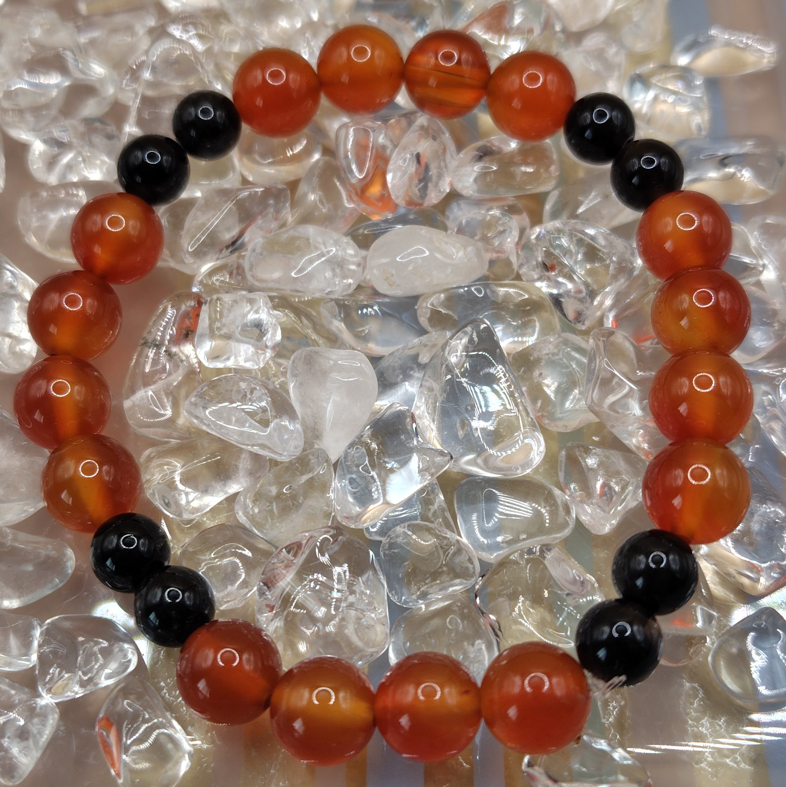 逆境を乗り越え目標に向かうエネルギーを高めてくれる】カーネリアン