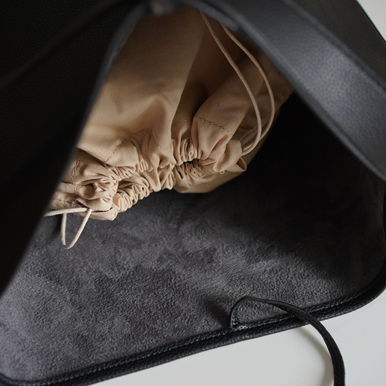 Minimal Tote Bag T3702